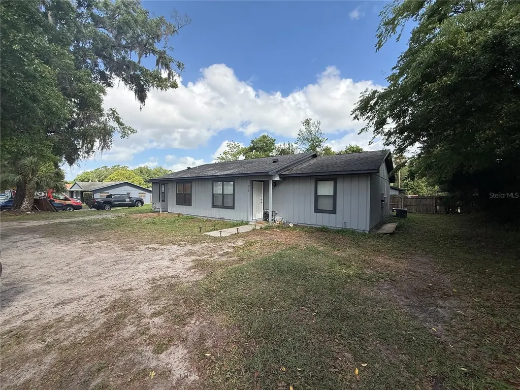 939 Hughey Street Apopka FL 32703
