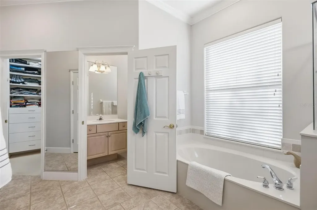 10 Cordoba Court Palm Coast FL 32137