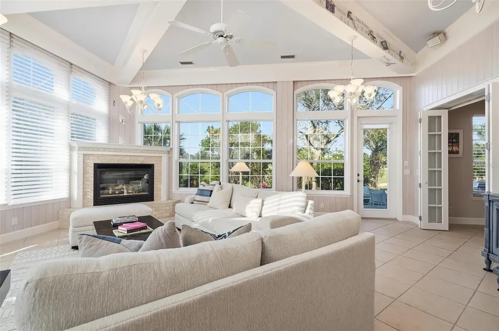 10 Cordoba Court Palm Coast FL 32137
