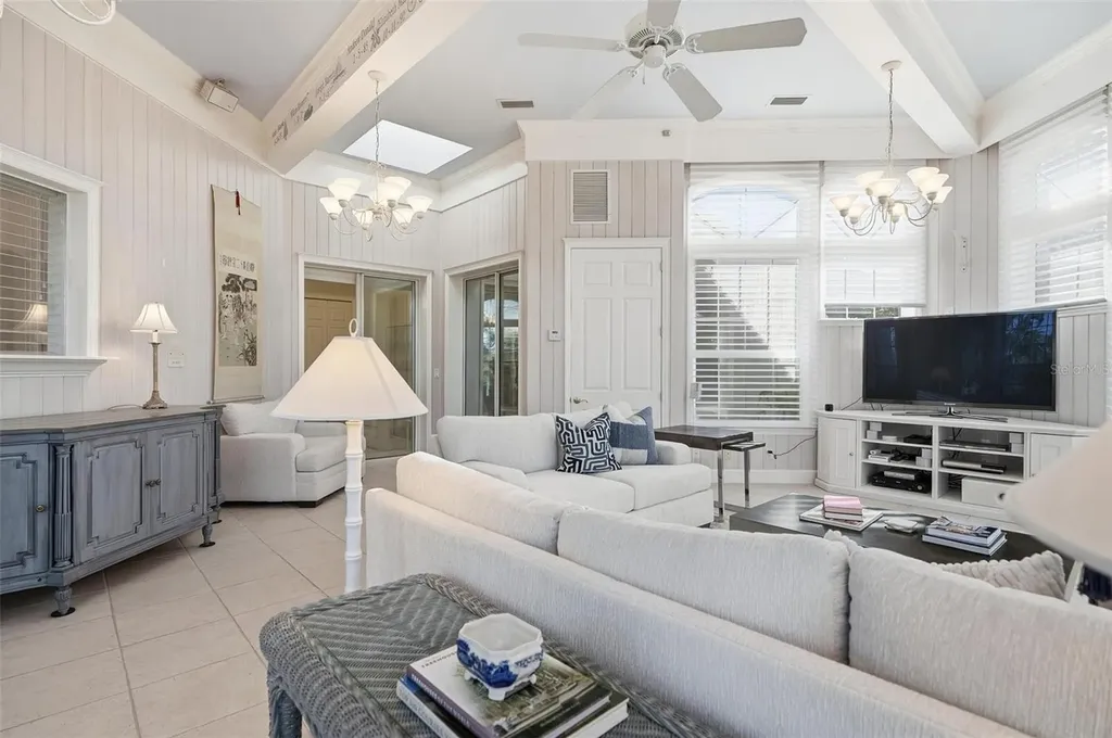 10 Cordoba Court Palm Coast FL 32137