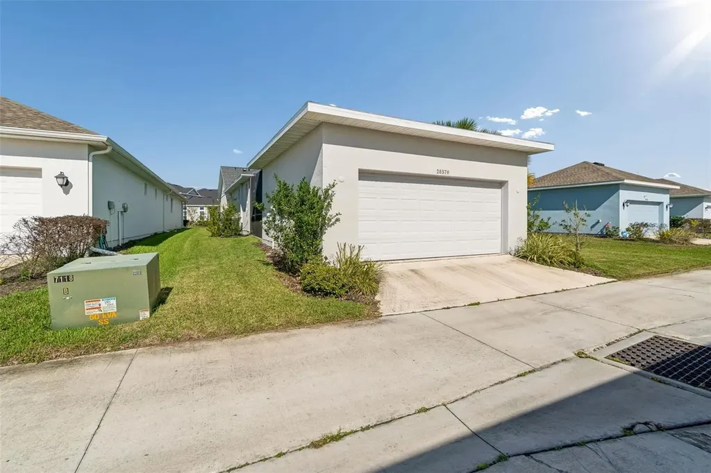 28570 Sweet Persimmon Drive Wesley Chapel FL 33543