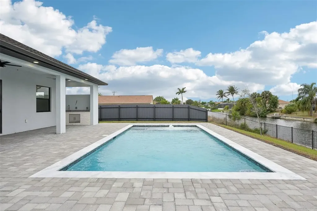 12 SE 17th Avenue Cape Coral FL 33990