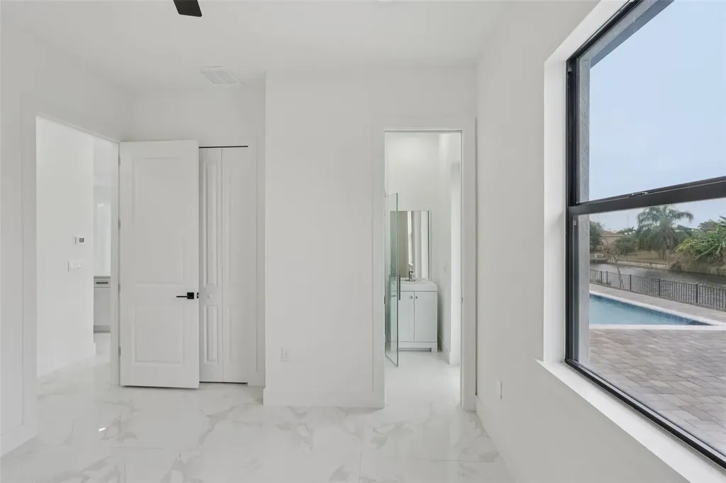 12 SE 17th Avenue Cape Coral FL 33990