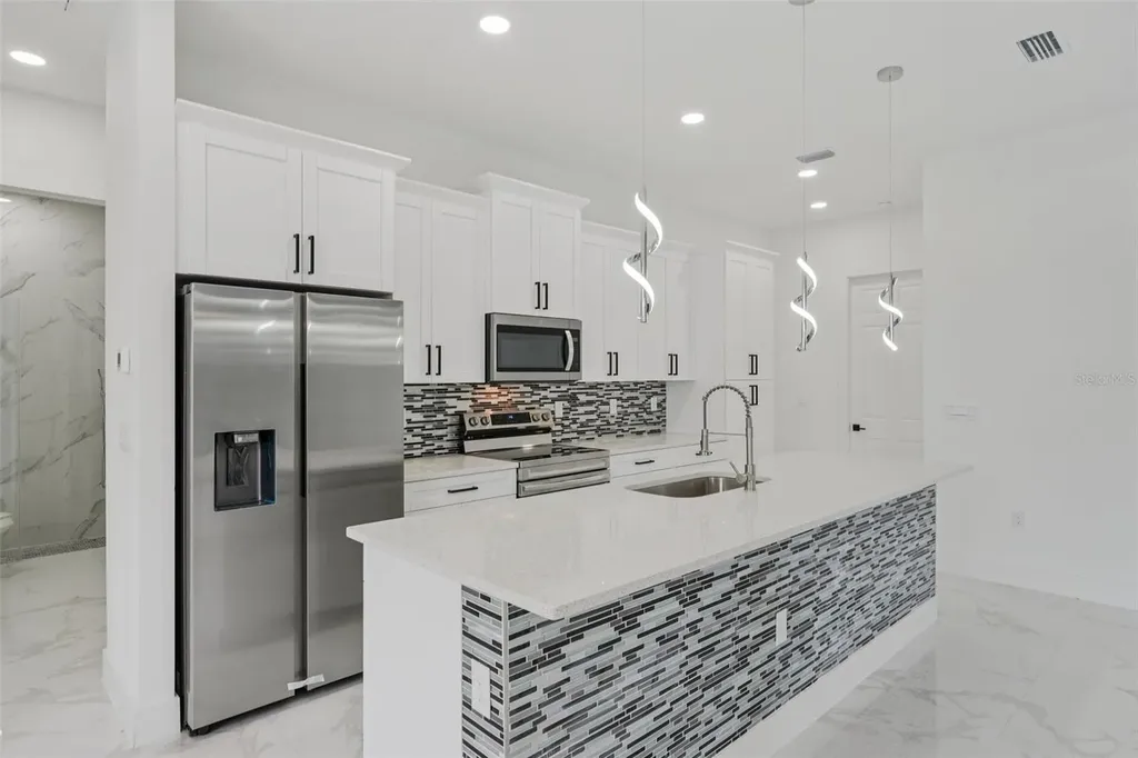 12 SE 17th Avenue Cape Coral FL 33990