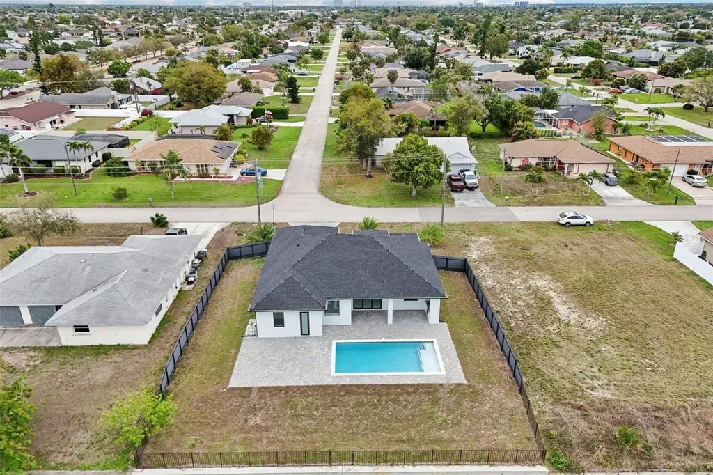 12 SE 17th Avenue Cape Coral FL 33990