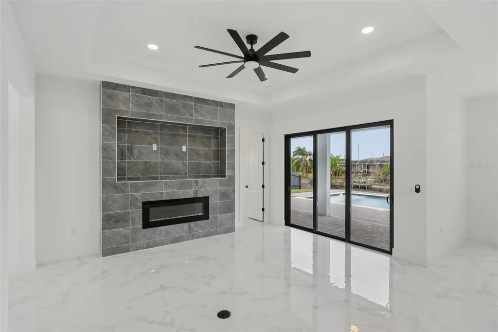 12 SE 17th Avenue Cape Coral FL 33990
