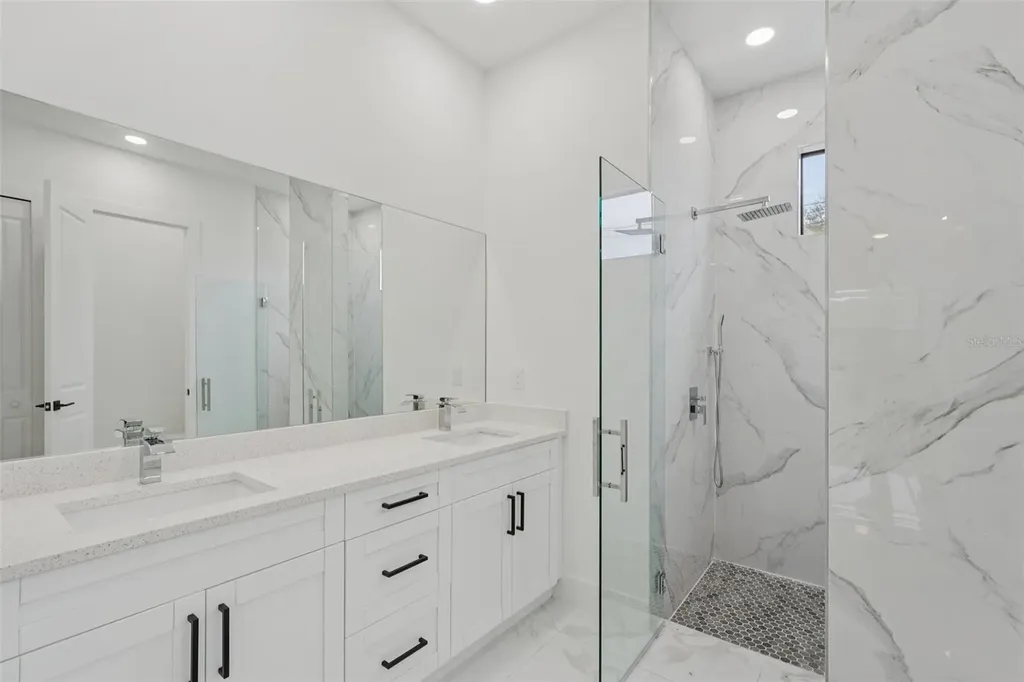 12 SE 17th Avenue Cape Coral FL 33990