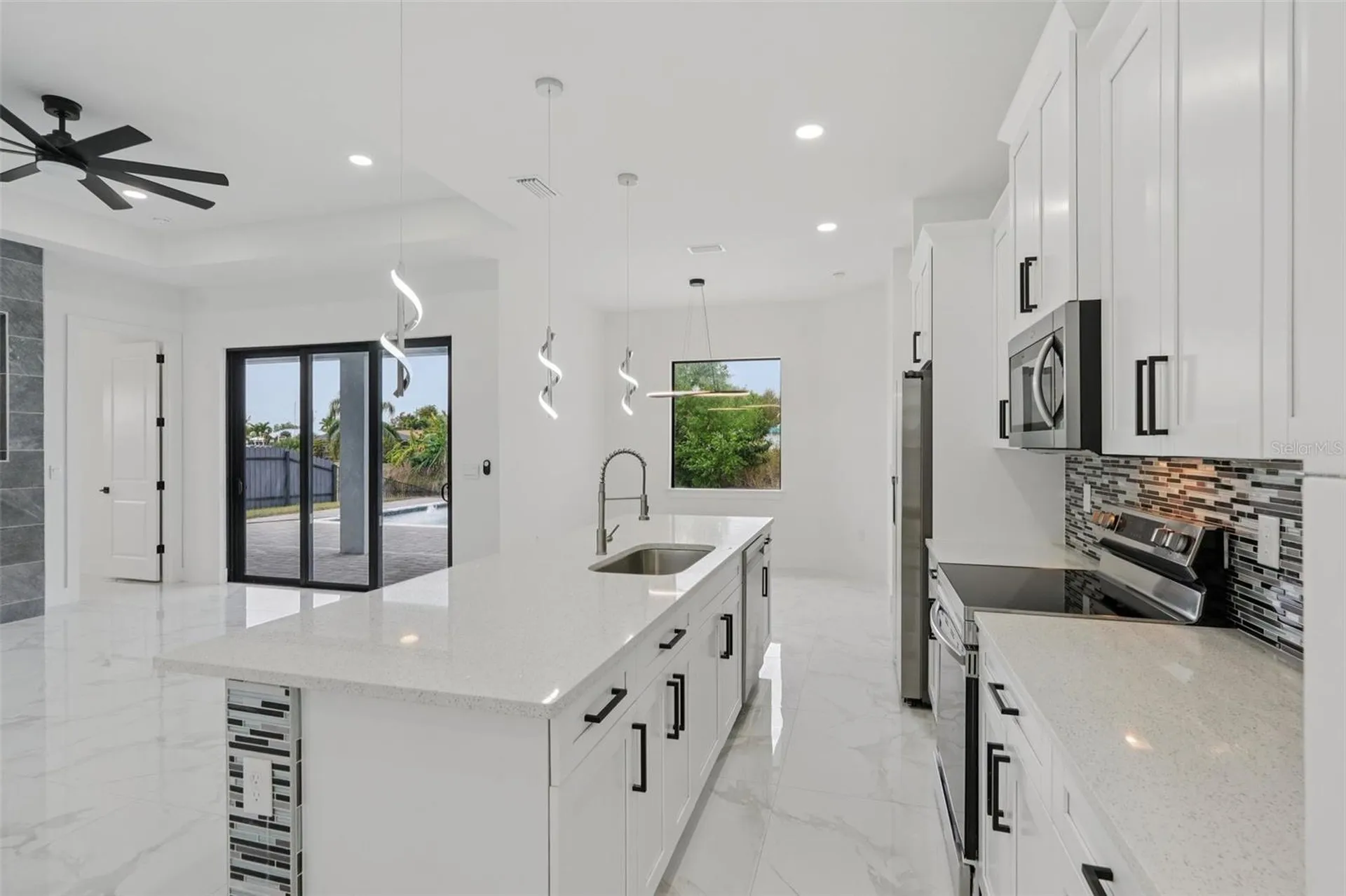 12 SE 17th Avenue Cape Coral FL 33990