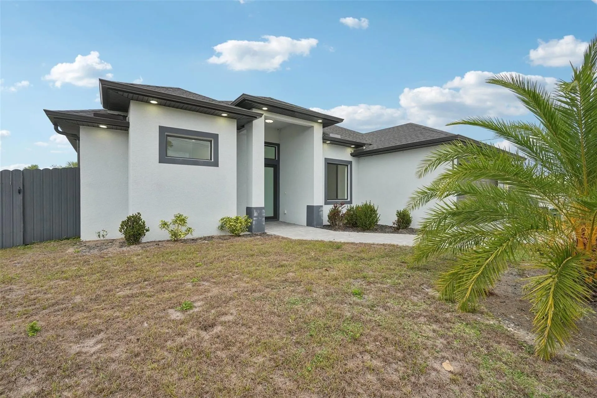 12 SE 17th Avenue Cape Coral FL 33990
