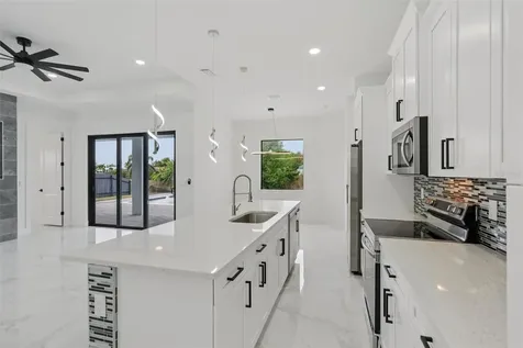 12 SE 17th Avenue Cape Coral FL 33990