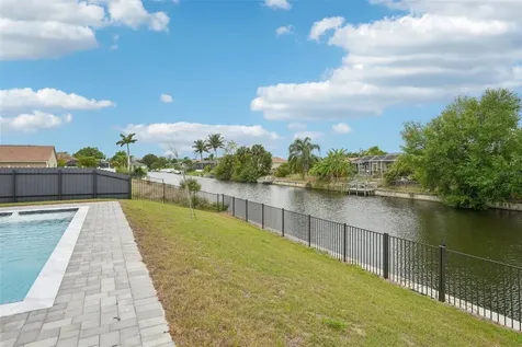 12 SE 17th Avenue Cape Coral FL 33990