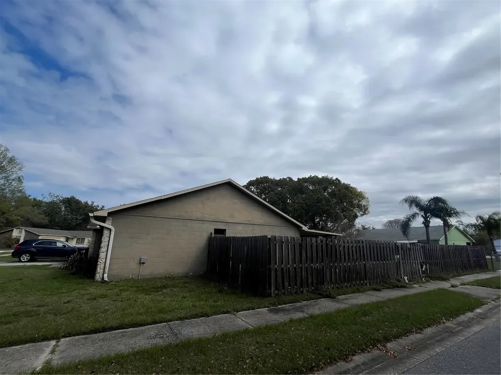 3005 Wedge Court Orlando FL 32817