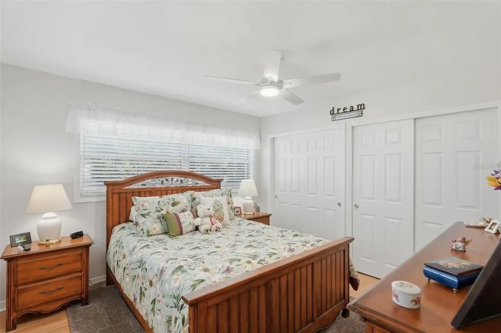5826 27th Terrace N St Petersburg FL 33710