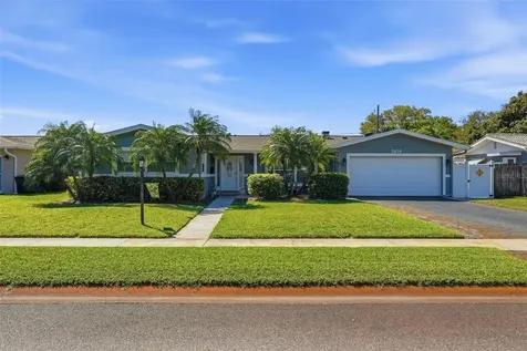 5826 27th Terrace N St Petersburg FL 33710