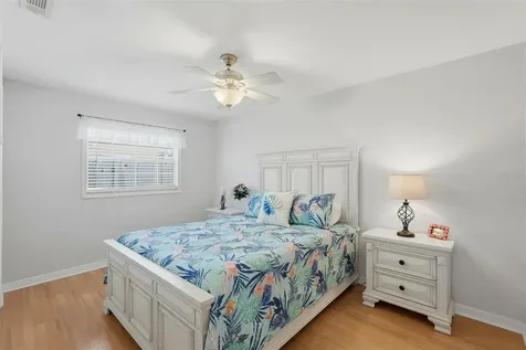 5826 27th Terrace N St Petersburg FL 33710