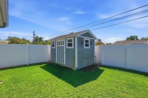5826 27th Terrace N St Petersburg FL 33710