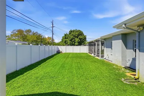 5826 27th Terrace N St Petersburg FL 33710