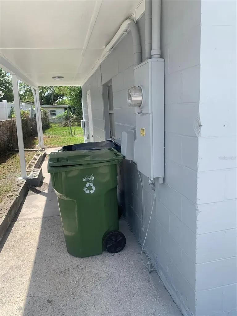 3715 E Idlewild Avenue Tampa FL 33610