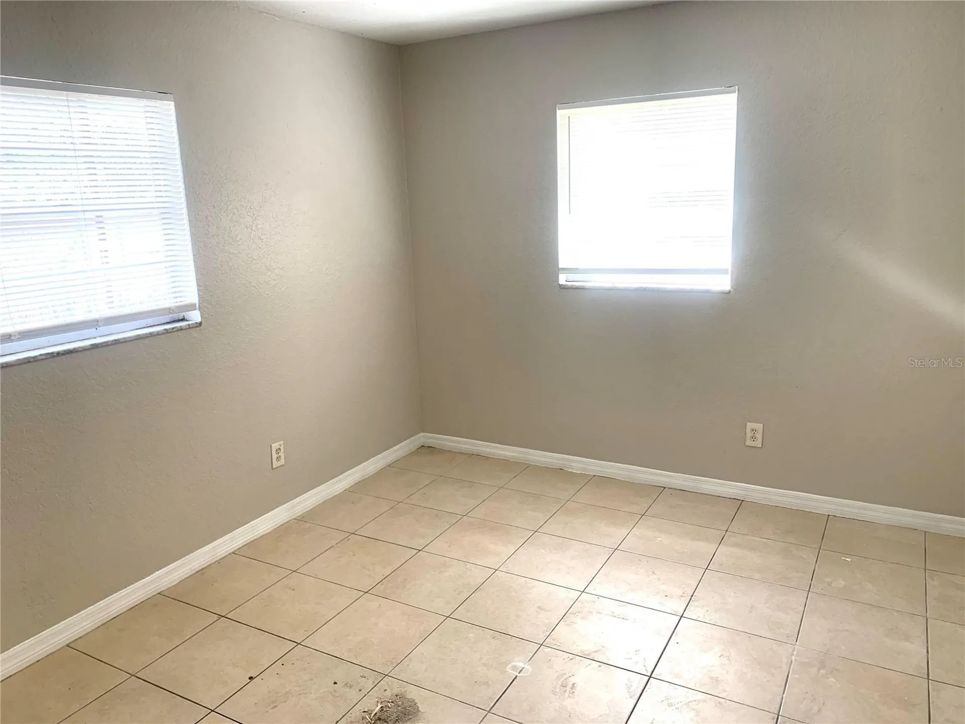 3715 E Idlewild Avenue Tampa FL 33610