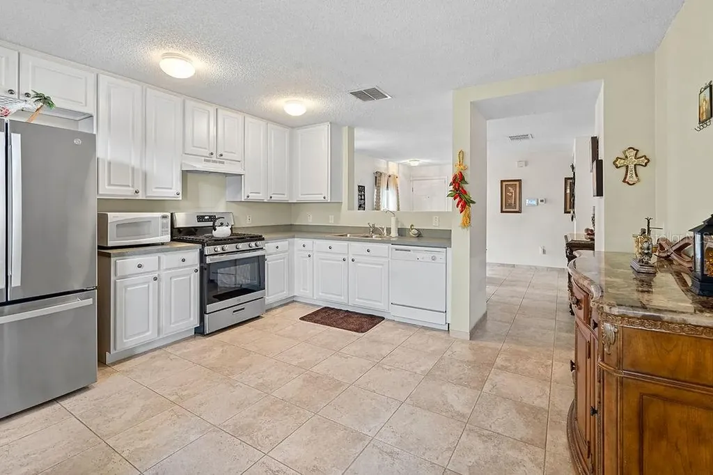225 Rona Lane Davenport FL 33897