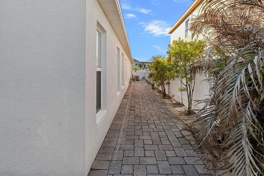 225 Rona Lane Davenport FL 33897