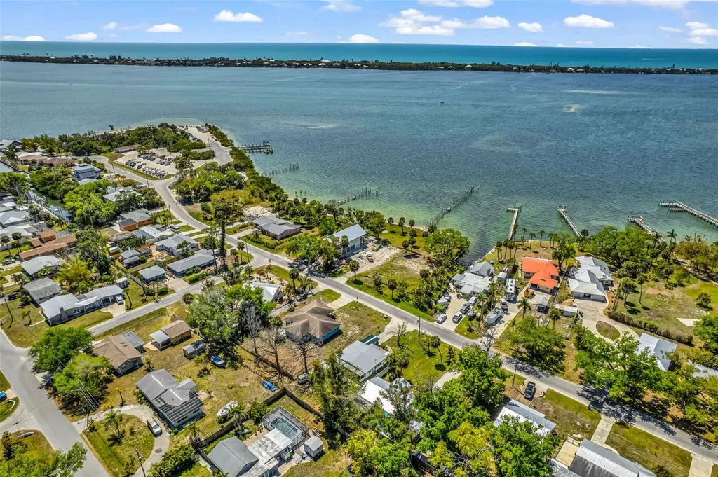 115 Winson Avenue Englewood FL 34223
