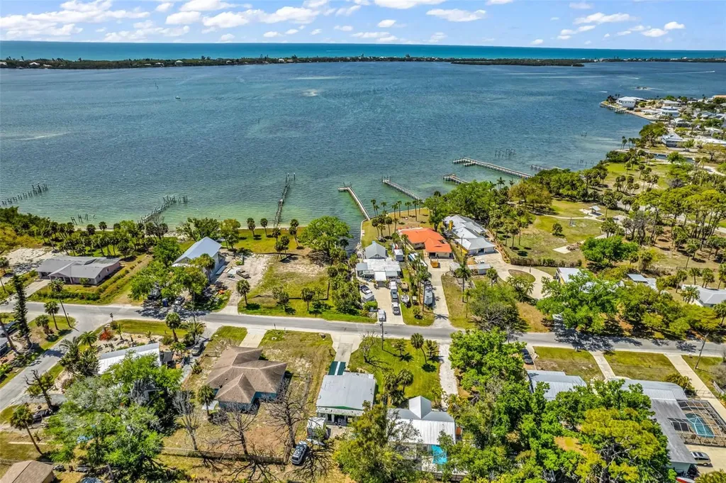 115 Winson Avenue Englewood FL 34223