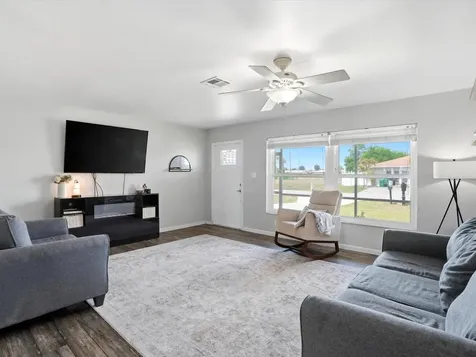 755 Hartford Drive NW Port Charlotte FL 33952
