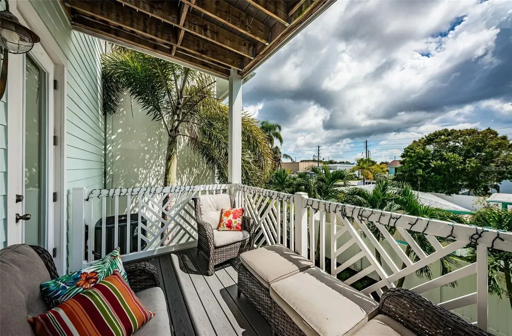7004 Grevilla Avenue S South Pasadena FL 33707