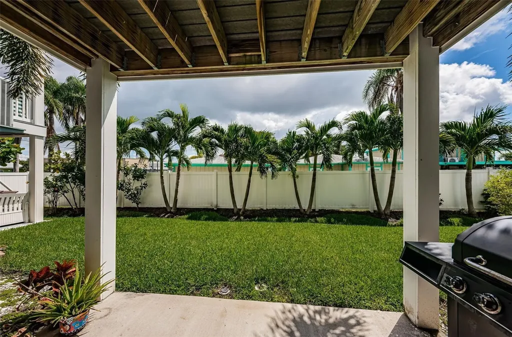 7004 Grevilla Avenue S South Pasadena FL 33707
