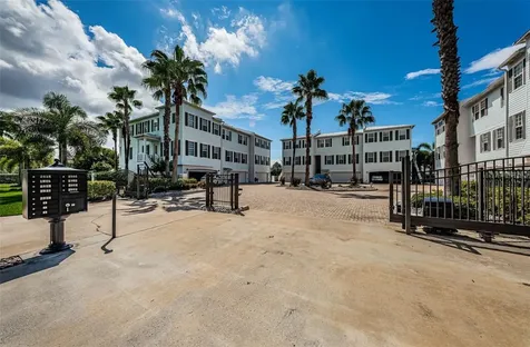 7004 Grevilla Avenue S South Pasadena FL 33707