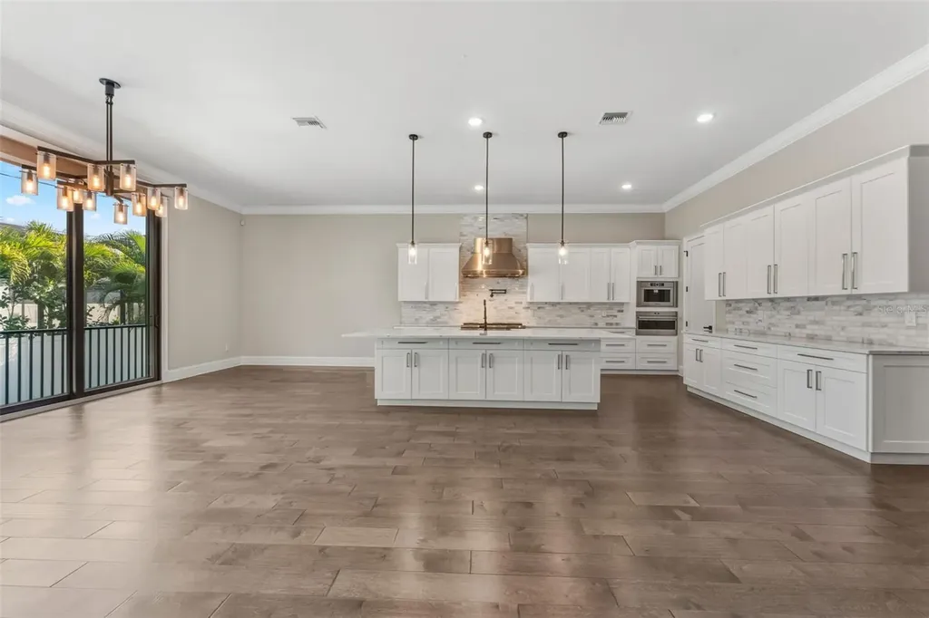 481 W Davis Boulevard Tampa FL 33606