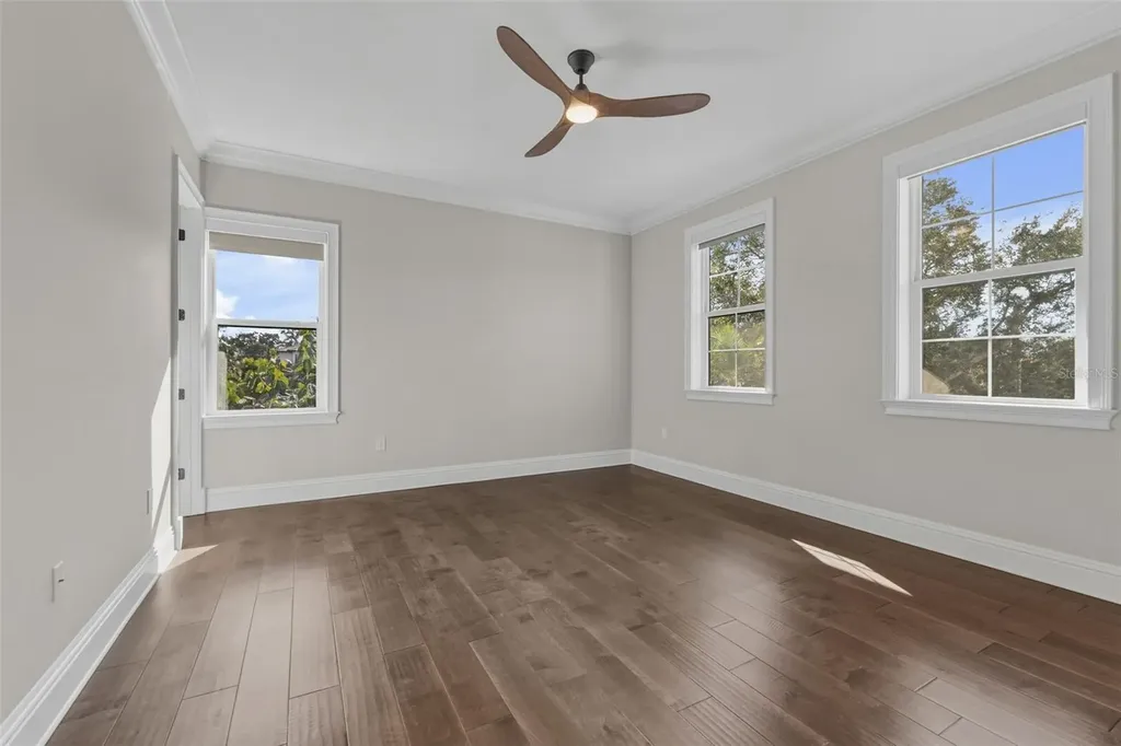 481 W Davis Boulevard Tampa FL 33606