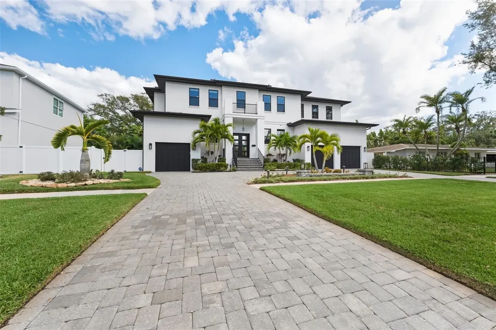 481 W Davis Boulevard Tampa FL 33606