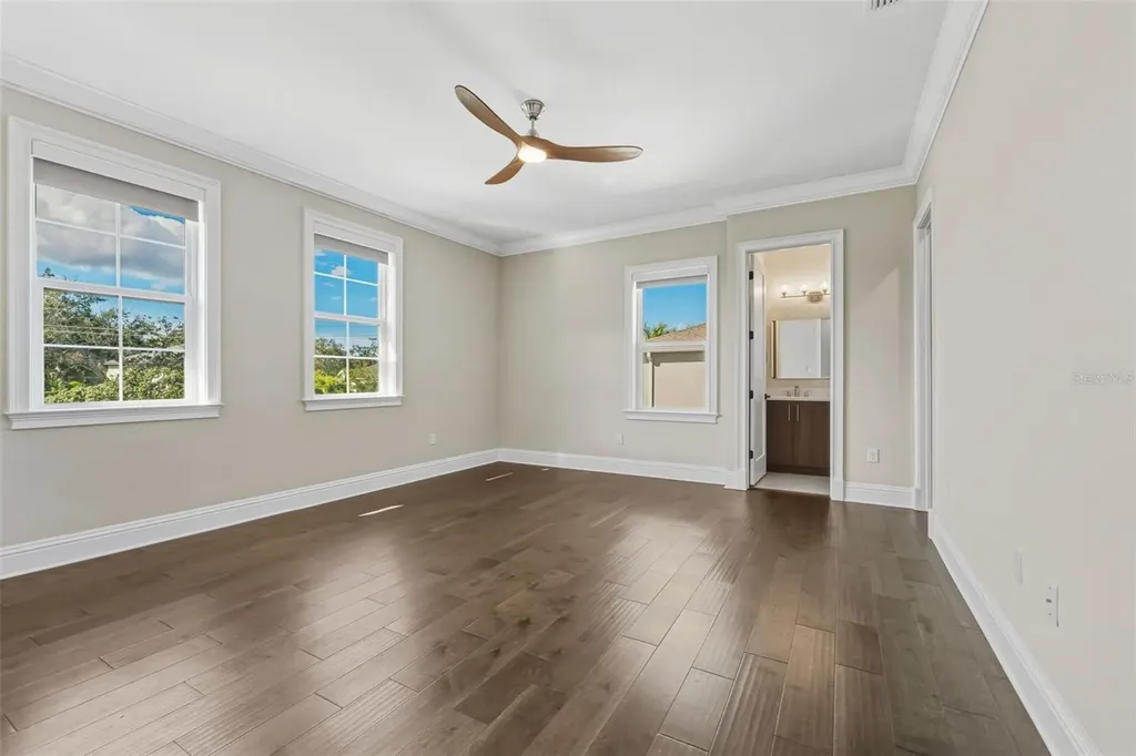 481 W Davis Boulevard Tampa FL 33606