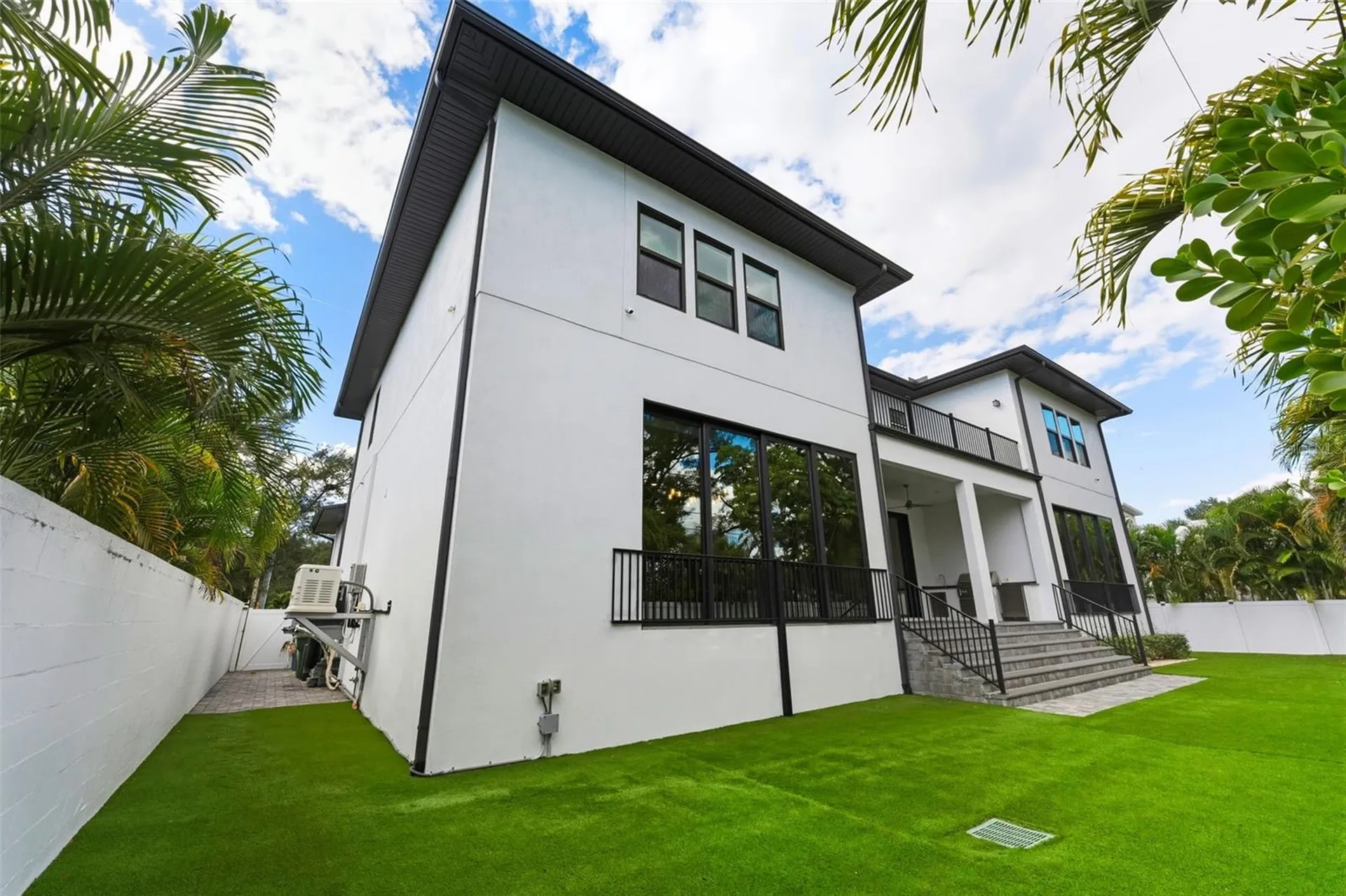 481 W Davis Boulevard Tampa FL 33606