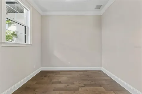 481 W Davis Boulevard Tampa FL 33606
