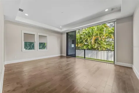 481 W Davis Boulevard Tampa FL 33606
