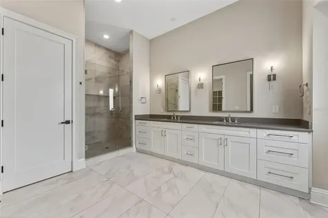 481 W Davis Boulevard Tampa FL 33606