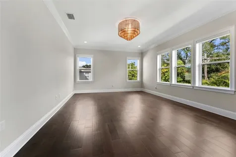 481 W Davis Boulevard Tampa FL 33606