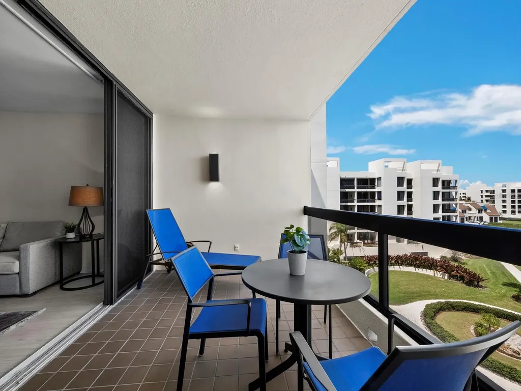 1930 Harbourside Drive Longboat Key FL 34228
