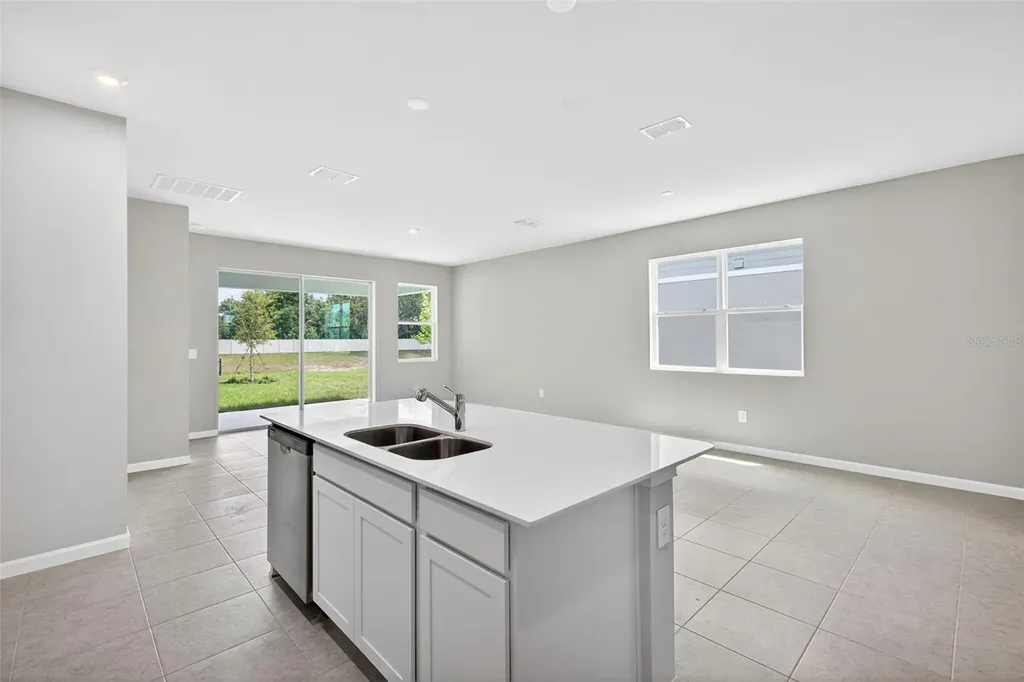 5647 Skylight Way Palmetto FL 34221