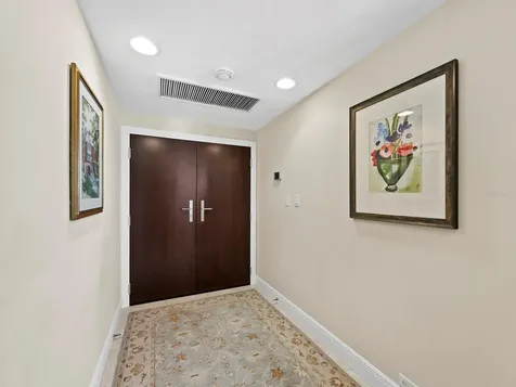 1211 Gulf Of Mexico Drive Longboat Key FL 34228
