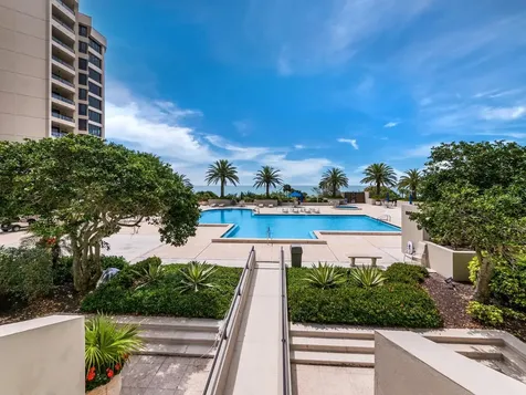 1211 Gulf Of Mexico Drive Longboat Key FL 34228