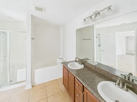14211 Edinburgh Moor Drive Wimauma FL 33598
