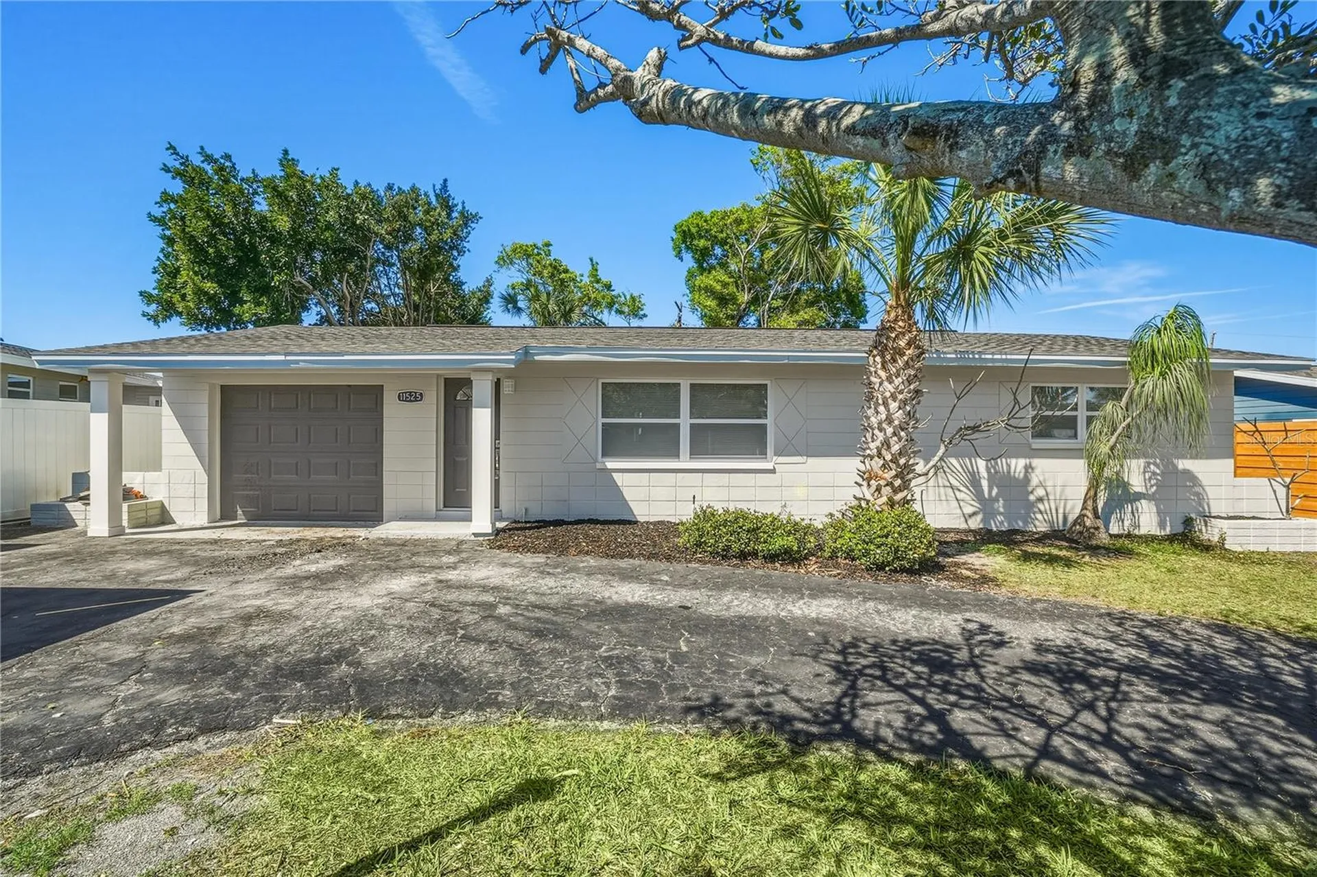 11525 81st Place Seminole FL 33772