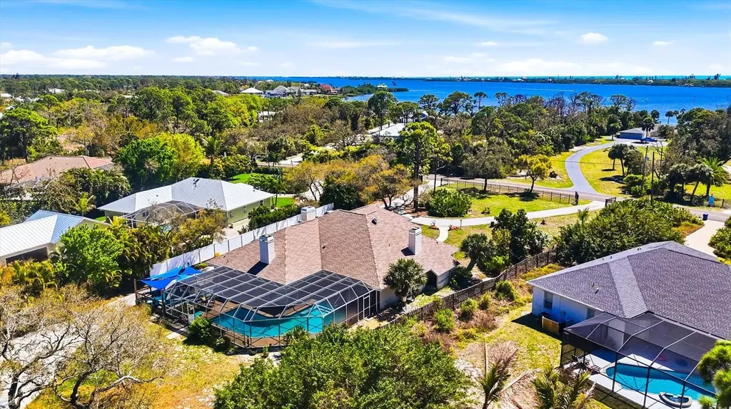 1711 Bayshore Drive Englewood FL 34223