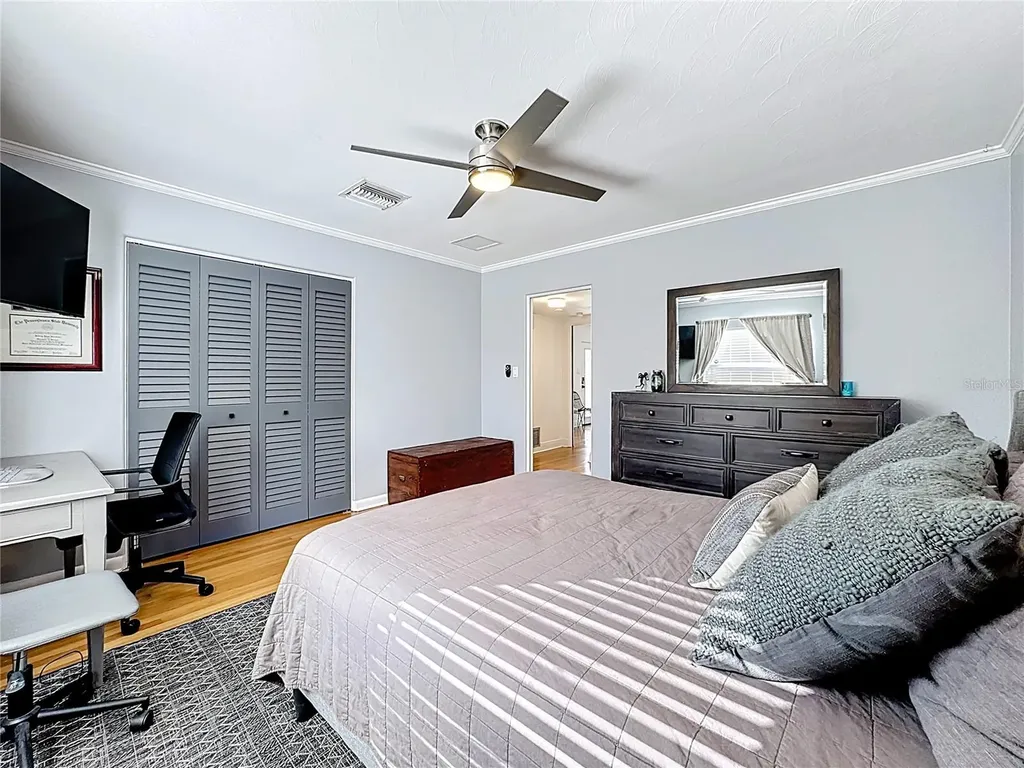 3601 Neptune Drive Orlando FL 32804