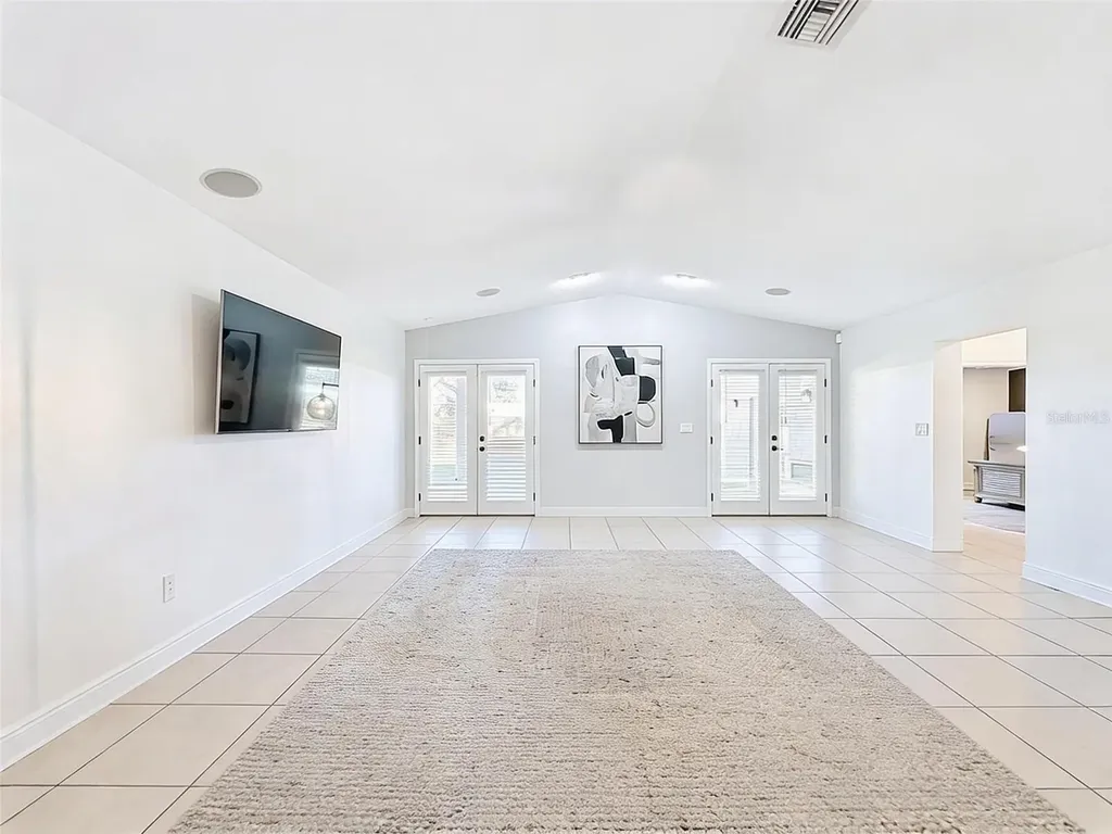3601 Neptune Drive Orlando FL 32804
