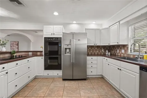 3601 Neptune Drive Orlando FL 32804